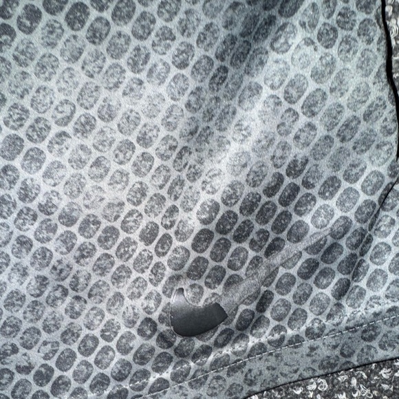 NIKE DRI FIT SHORTS BLACK/ GREY GEO PATTERN BASKETBALL SHORTS SIZE M - Picture 10 of 12